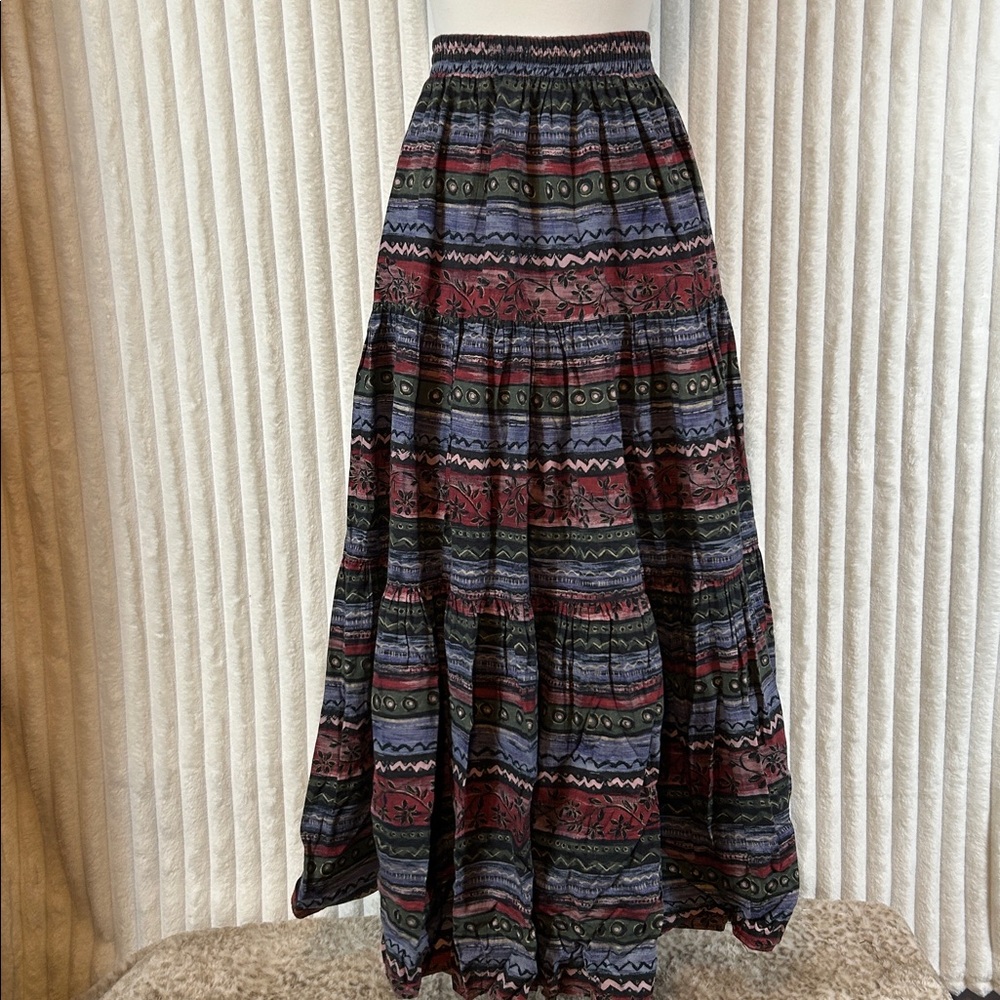 Vintage Roper tiered, floral zigzag print pull on long midi skirt XS